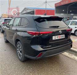 تۆیۆتا هایلاندەر